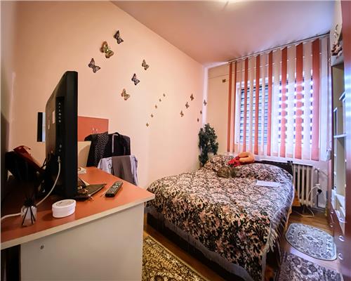 Apartament 3 camere, 2 bai, decomandat, str. Observatorului