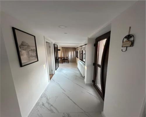 Apartament 2 camere, decomandat, Intre Lacuri.
