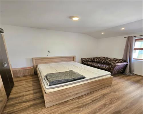 Apartament 2 camere, decomandat, 53 mp, zona  UMF.