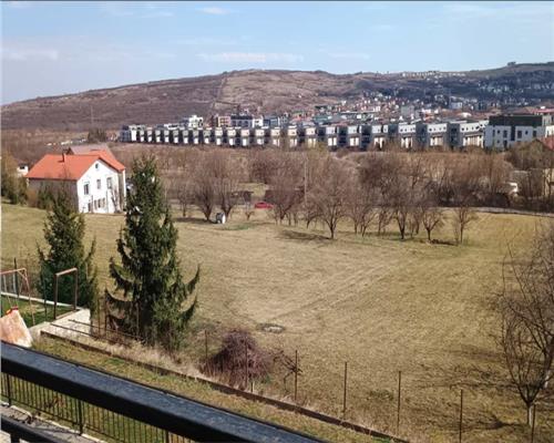 Apartament 3 camere, S 98 mp, Borhanci.