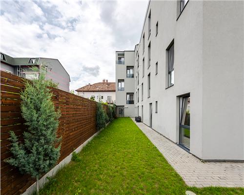 Apartament modern, parter cu curte, bloc nou, Leroy Merlin