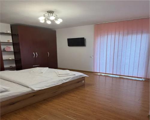 Apartament 3 camere, S 90 mp, semicentral, zona Mihai Viteazu.