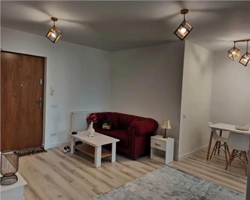 Apartament 3 camee, decomandat, Frunzisului.