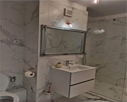 Apartament 3 camee, decomandat, Frunzisului.