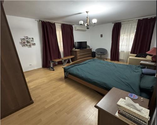 Apartament 3 camere, S 104 mp + balcon, Andrei Muresanu.