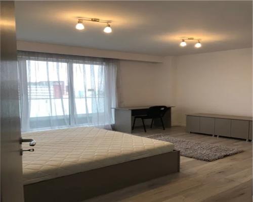 Apartament 2 camere, decomandat, Andrei Muresanu Sud.