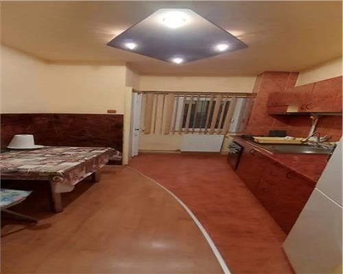 Apartament 2 camere, decomandat, Intre Lacuri, zona Iulius Mall.