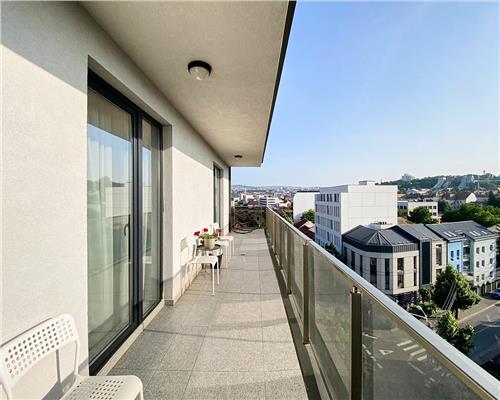 Apartament 3 camere, S85mp+15 mp terasa, 2 parcari, str. Decebal