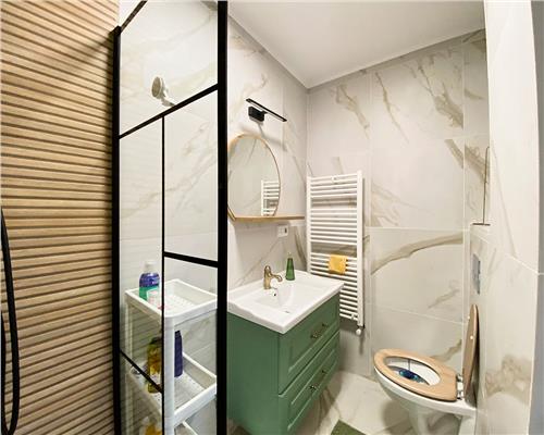 Apartament 3 camere, S85mp+15 mp terasa, 2 parcari, str. Decebal