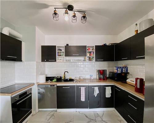 Apartament 3 camere, S85mp+15 mp terasa, 2 parcari, str. Decebal