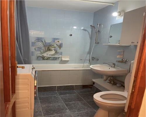 Apartament 2 camere, decomandat, Zorilor, zona Golden Tulip.