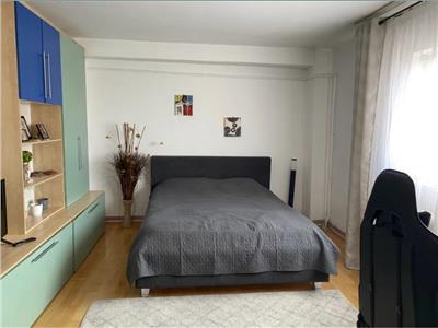 Apartament 2 camere, decomandat, mobilat, Calea Dorobantilor.