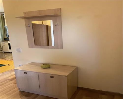 Apartament 1 camere, decomandat, Intre Lacuri, Zona Iulius Mall.