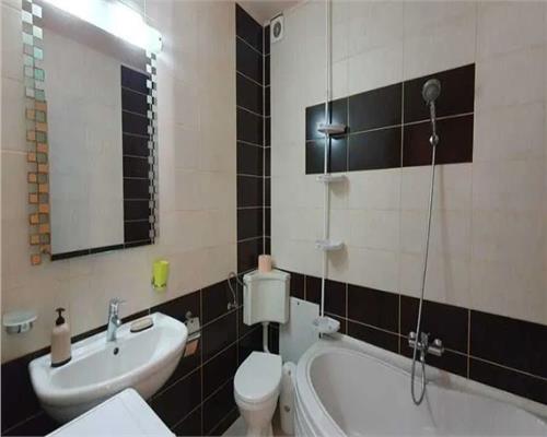 Apartament 2 acemere, decomandat, parcare, Europa.