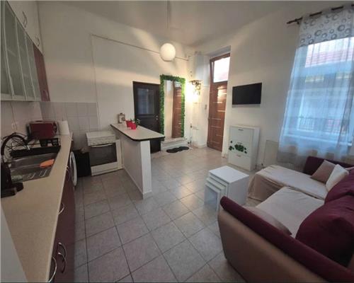 Aparteamt 2 camere, Horea, Zona UBB.