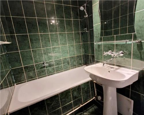 Apartament 2 camere, decomandat, Manastur, Zona Plopilor.