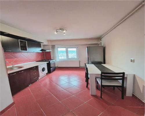 Apartament 2 camere, decomandat, Manastur, Zona Plopilor.