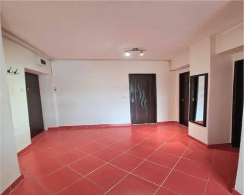 Apartament 2 camere, decomandat, Manastur, Zona Plopilor.