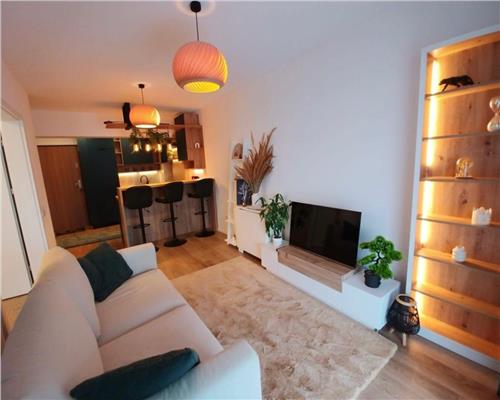 Apartament 2 camere, LUX, mobilat, zona Iulius Mall.