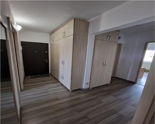 Apartament 3 camere, decomandat, garaj individual, Zorilor.