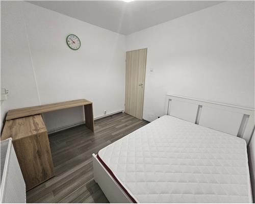 Apartament 3 camere, decomandat, garaj individual, Zorilor.