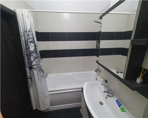 Apartament 2 camere, decomandat, zona Calea Turzii.
