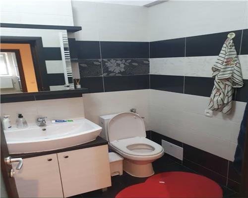 Apartament 2 camere, decomandat, zona Calea Turzii.