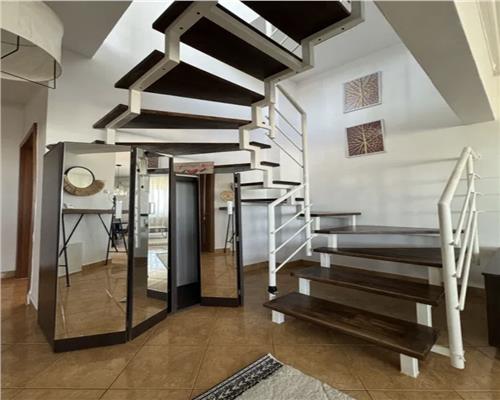 Apartament 4 camere, S 160 mp, Andrei Muresanu.