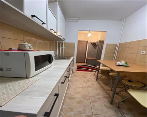 Apartament 2 camere, decomandat, Manastur, Mehedinti.