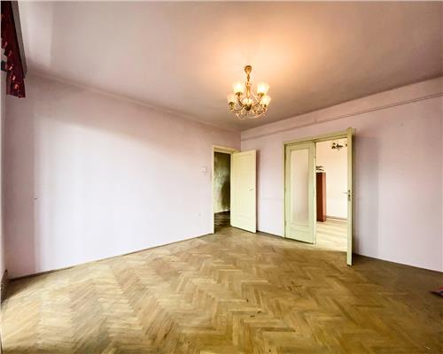 Apartament 4 camere, S 82 mp+2 balcoane, decomandat, zona BTarena
