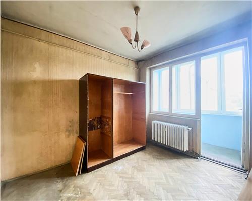 Apartament 4 camere, S 82 mp+2 balcoane, decomandat, zona BTarena