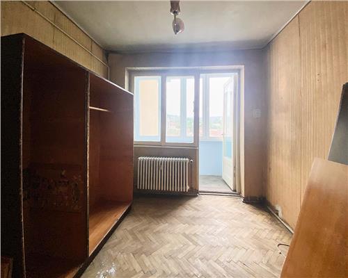 Apartament 4 camere, S 82 mp+2 balcoane, decomandat, zona BTarena