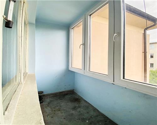 Apartament 4 camere, S 82 mp+2 balcoane, decomandat, zona BTarena