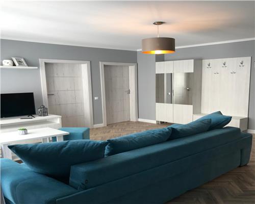 Apartament 3 camere, bloc nou, parcare, zona Platinia.