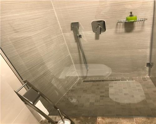 Apartament 3 camere, bloc nou, parcare, zona Platinia.