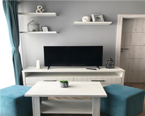 Apartament 3 camere, bloc nou, parcare, zona Platinia.