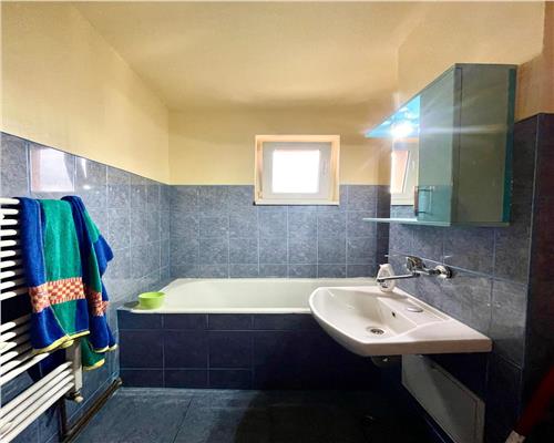 Apartament 2 camere, decomandat, mobilat, Grigorescu.