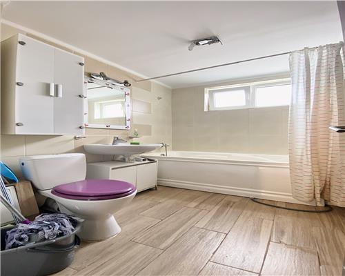 Apartament 2 camere, decomandat, parcare, Buna Ziua