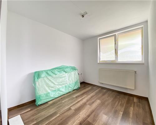 Apartament 2 camere, decomandat, parcare, Buna Ziua