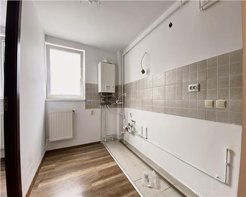 Apartament 2 camere, decomandat, parcare, Buna Ziua
