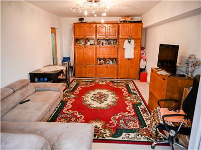 Apartament 3 camere, decomandat, mobilat, Pta Marasti.