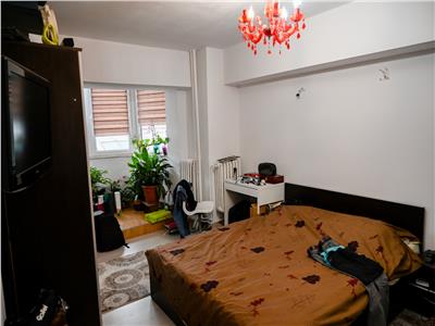 Apartament 3 camere, decomandat, mobilat, Pta Marasti.