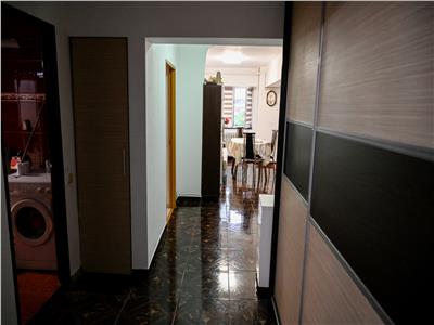 Apartament 3 camere, decomandat, mobilat, Pta Marasti.