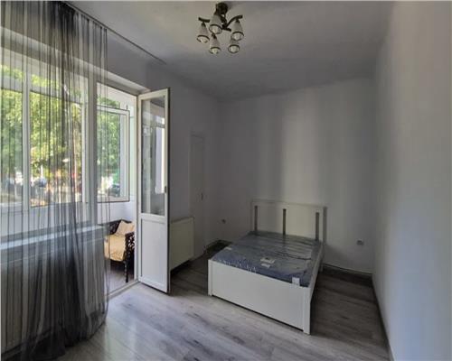 Apartament 2 camere, decomandat, Pta 1 Mai.