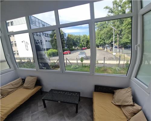 Apartament 2 camere, decomandat, Pta 1 Mai.