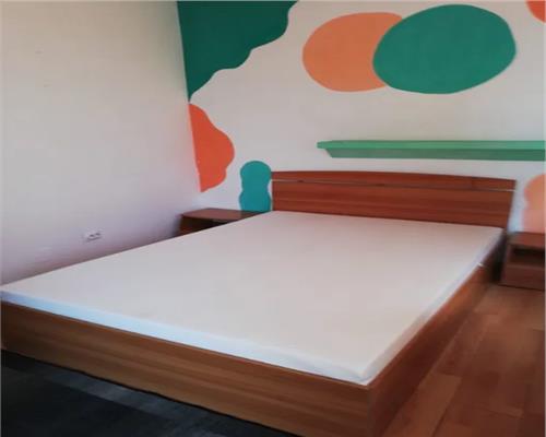 Apartament 2 camere, decomandat, parcare, Frunzisului.
