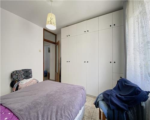 Apartament 2 camere, decomandat, garaj, str. Plopilor