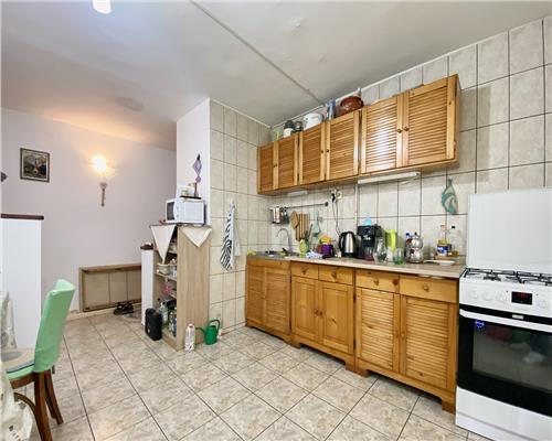 Apartament 2 camere, decomandat, garaj, str. Plopilor