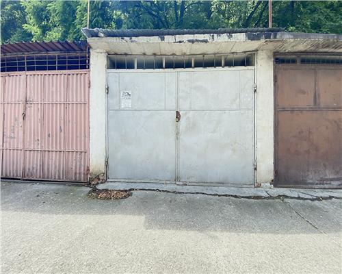 Apartament 2 camere, decomandat, garaj, str. Plopilor