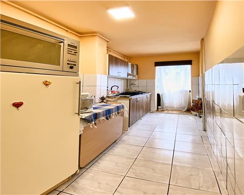 Apartament 3 camere decomandat, S64mp+balcon,  str. Mehedinti